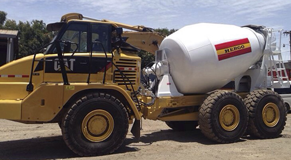 Camion articulado concretero 600x330